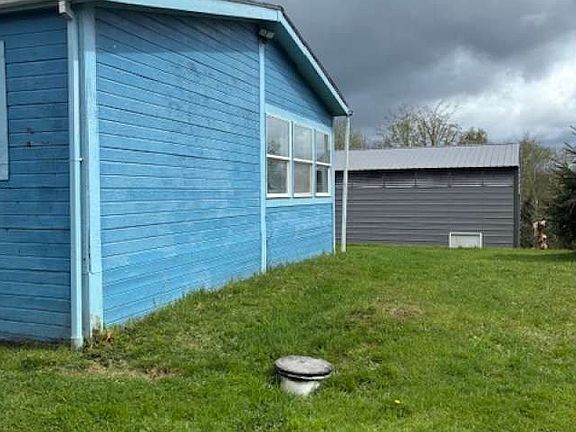 2nd image of 35370 Mudd Ln