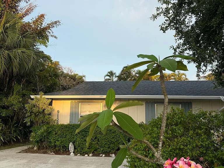 9129 W Highland Pines Blvd — Photo 3