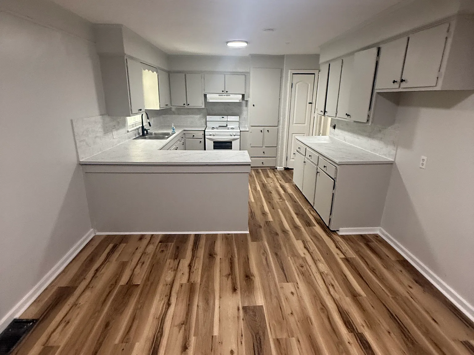 4 bed, 1650 sqft, $1,300 — Photo 4