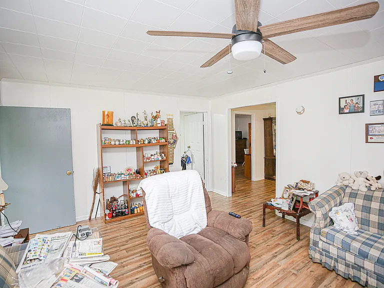1315 S Center St — Photo 8