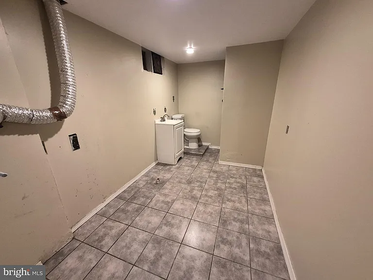 1251 Buddies Pl — Photo 15