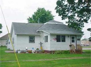 621 Center St, Plainfield, IA 50666