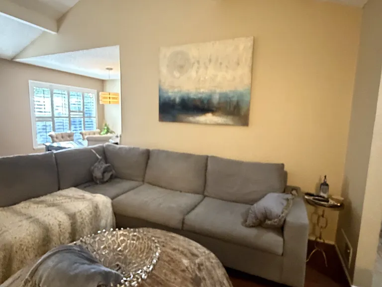 3404 Glendora Dr — Photo 2