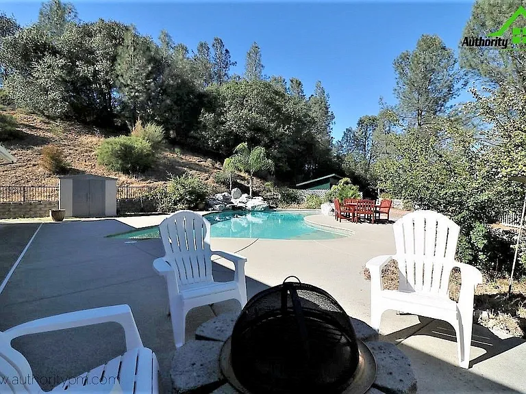 14270 Quail Springs Rd — Photo 32