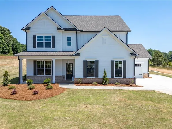 1601 Cedarwood Dr, Jefferson, GA 30549
