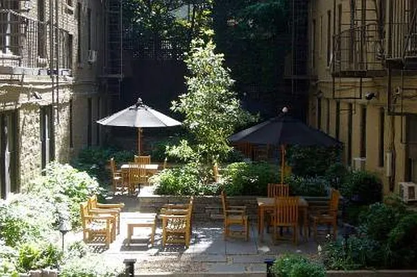 Sold by Realm Properties  | media 9