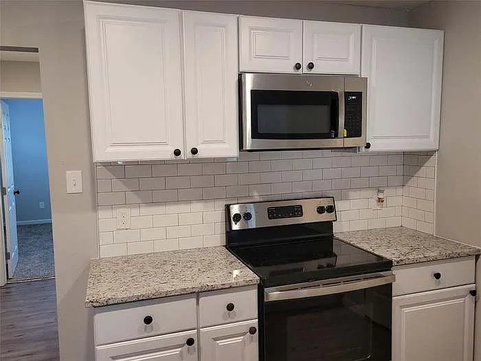 1 bed, 694 sqft, $1,250 — Photo 3
