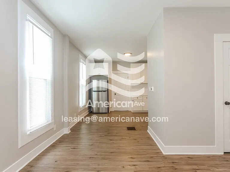 513074_003_wm_-_living_room_12972771.jpg