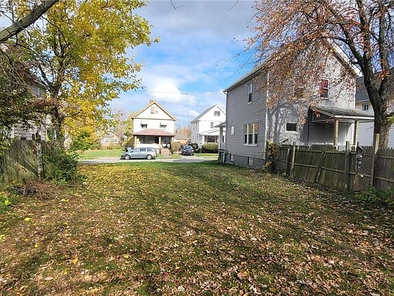 3rd image of 7820 New York Ave