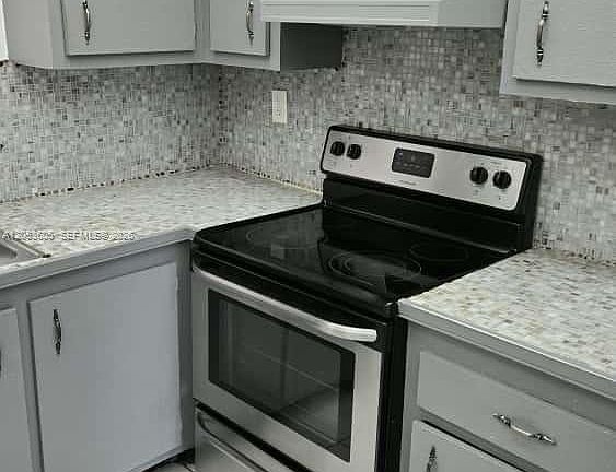 5th image of 13707 Kendale Lakes Cir #Penthouse 11