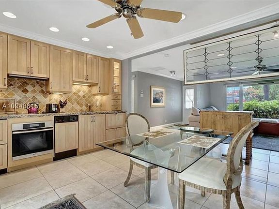 4th image of 701 NE 3rd Ave #A