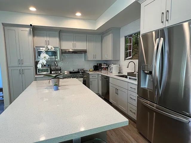 920 Lundy Ln — Photo 5