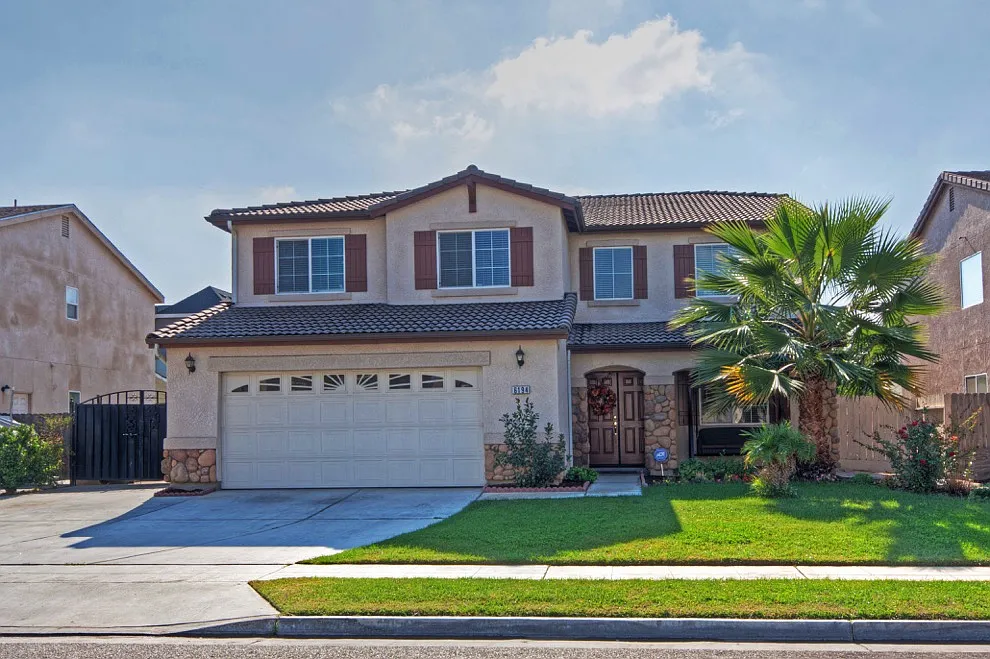 6194 E Sussex Way photo 1
