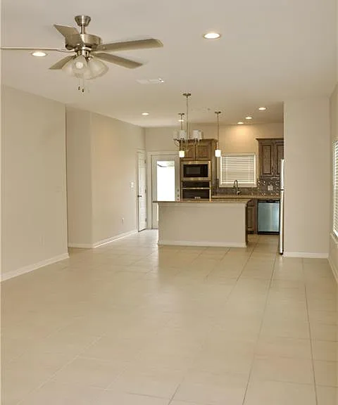 3800 Westway Ave — Photo 2
