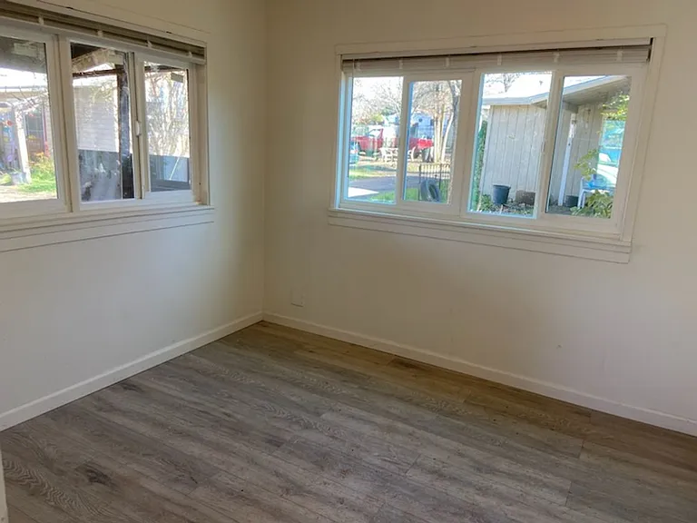 5735 Old Hwy #53 — Photo 11