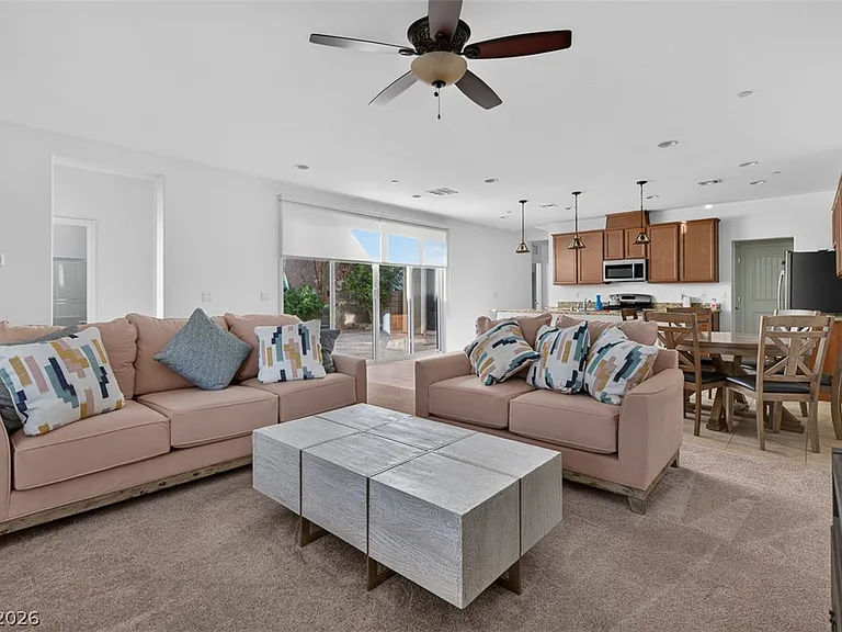 1100 E Sunset Rd — Photo 9