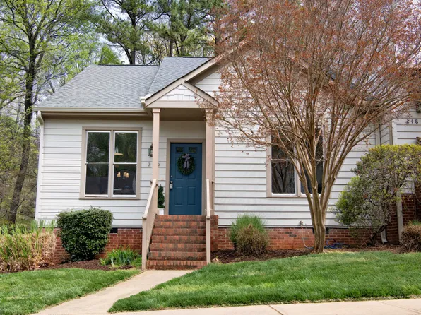 220 Windbyrne Dr #220, Cary, NC 27513