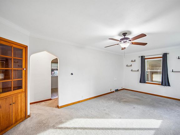 4th image of 7025 NE 16th Ct