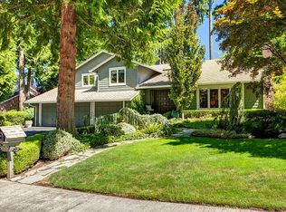 14212 NE 10th Pl, Bellevue, WA 98007