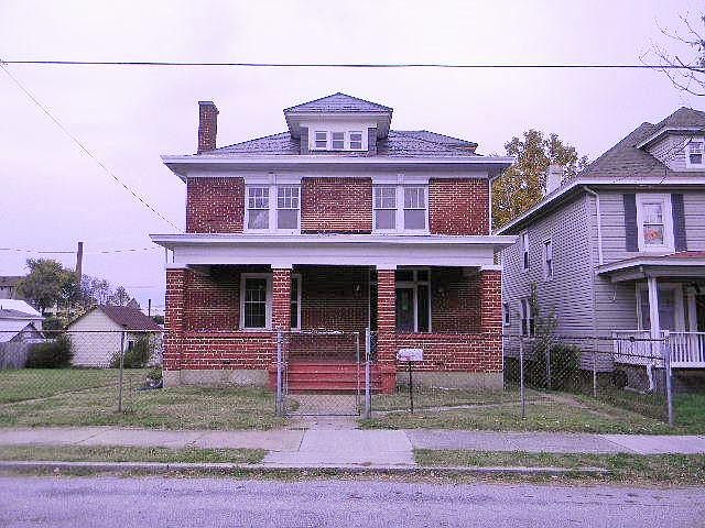 1st image of 812 Stewart Ave SE