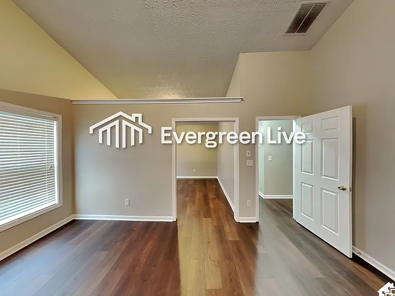 1765 Cedar Walk Ln — Photo 9