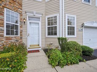 134 Shinnecock Dr, Manalapan, NJ 07726
