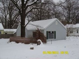 2912 Continental St, Norton Shores, MI