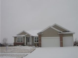 5870 Stags Leap Ln, Marion, IA 52302