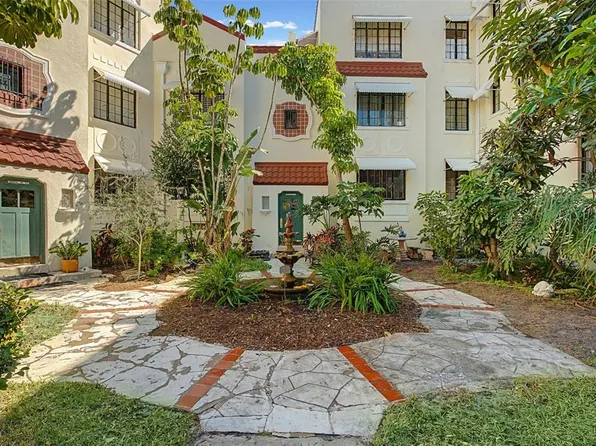 210 N 17th St W APT 21, Bradenton, FL 34205