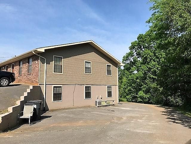 1st image of 124 Mary Lee Dr APT 3