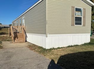 5604 Candle St, Waterloo, IA 50701