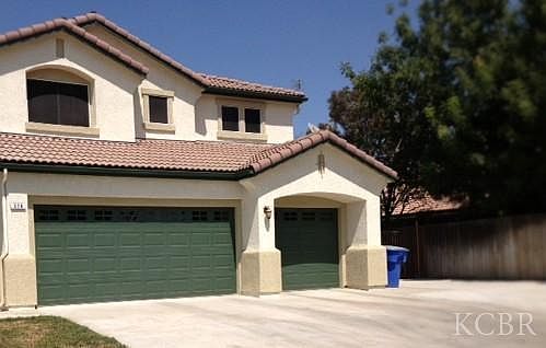 1st image of 376 White Oak Dr
