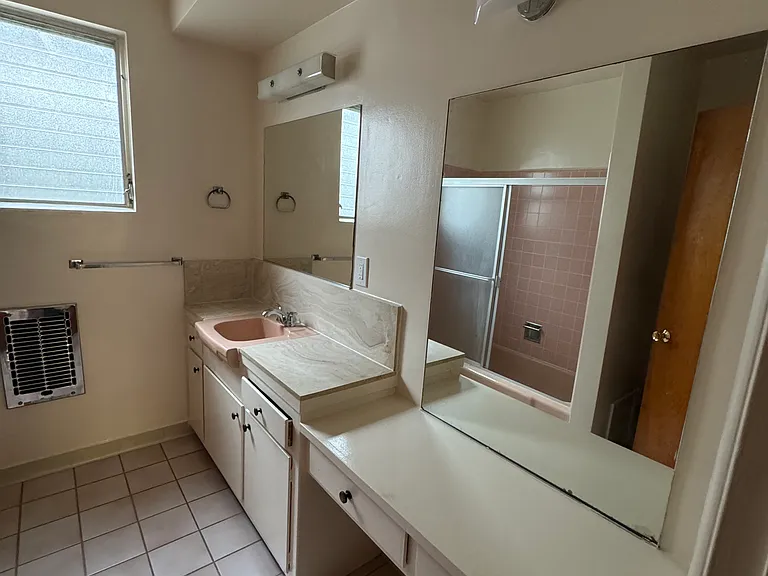 1222 N New Hampshire Ave #10 — Photo 6