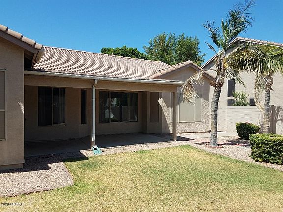 2nd image of 3261 E Irwin Ave
