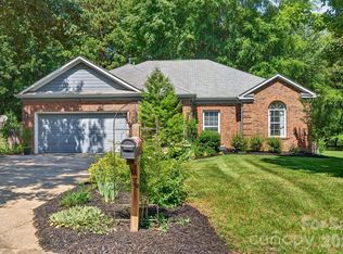 11219 Isthmus Ct, Charlotte, NC 28215
