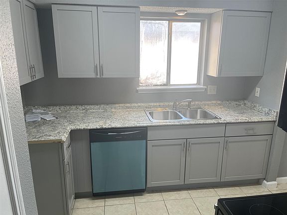 5th image of 12400 Brookglade Cir Unit 60
