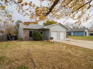 2414 S Capri Ln, Wichita, KS 67210