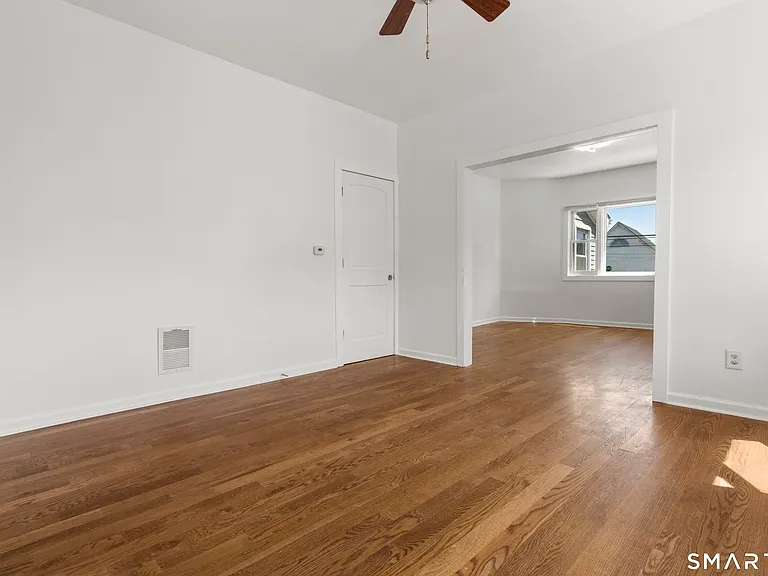 768 Stratford Ave #2 — Photo 10