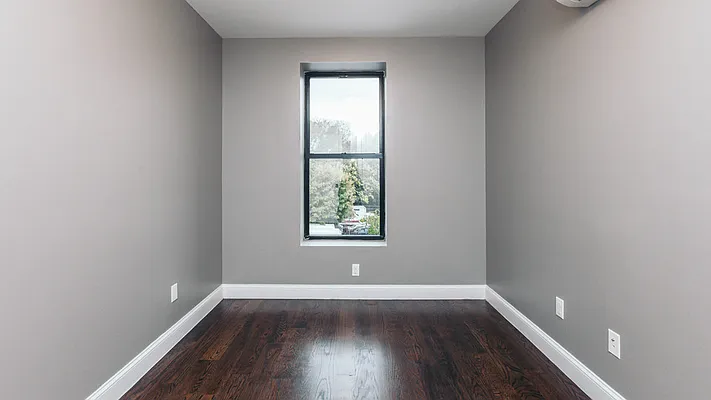 Rented by Nooklyn NYC LLC | media 24