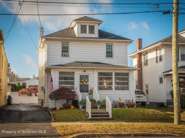 213 E 8th St, Wyoming, PA 18644