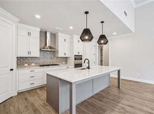 551 Pearl St, Cumming, GA 30040
