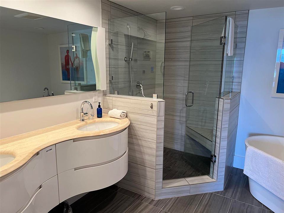 6050 Pine Lake Club Dr APT 15, Charlevoix, MI 49720 Zillow