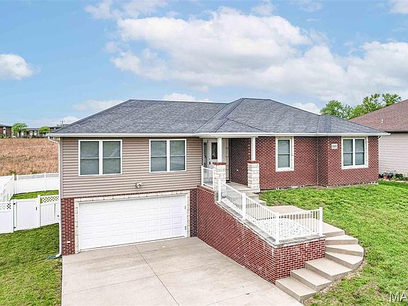 2nd image of 1413 Southwinds Dr