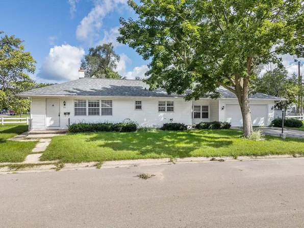 303 Highland Avenue, Portage, WI 53913