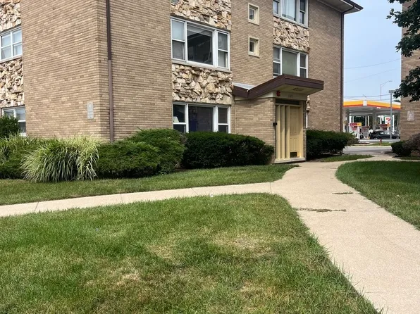 3182 W Meadow Lane Dr APT 54, Merrionette Park, IL 60803
