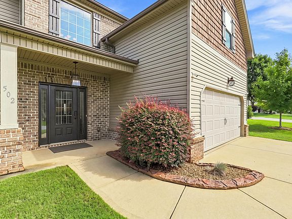 2nd image of 502 W Holloway Dr