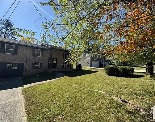 3915 Emerald North Dr — Photo 9