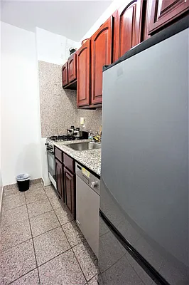 Rented by Compass | media 7