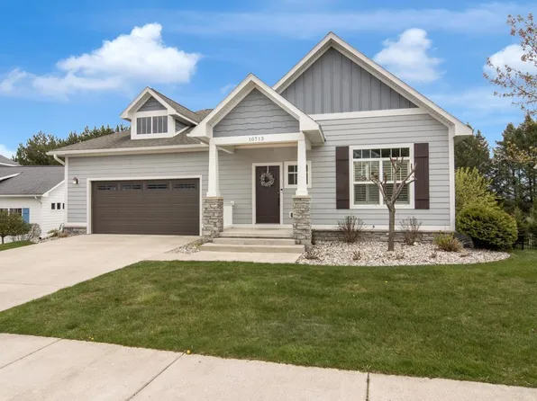 10713 Shrewbury St, Traverse City, MI 49684