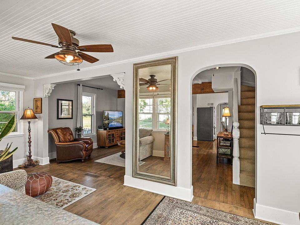 417 11th Ave N, Hopkins, MN 55343 | Zillow